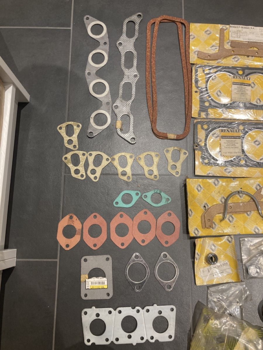 Sanitari: RENAULT Oldtimer Dichtungen + Diverses Material – Nuovo e nell'imballaggio originale da Roveredo GR venduto da Oldtimer4ever 3