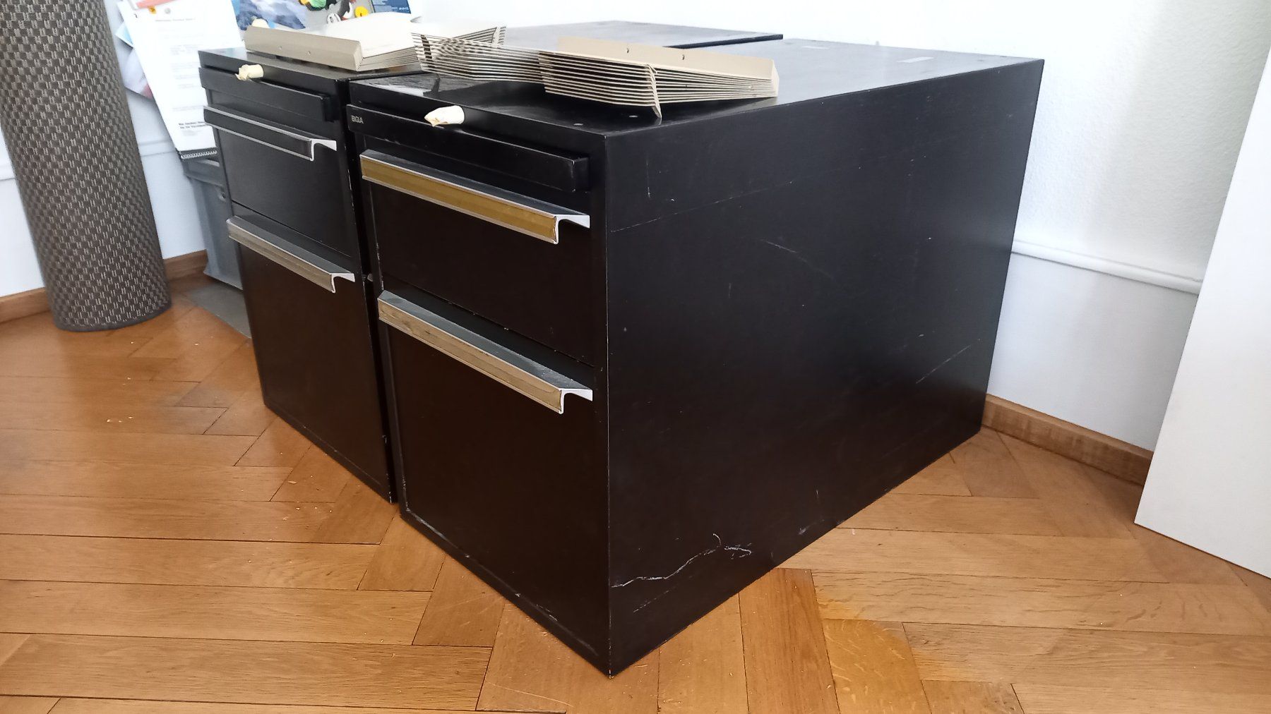 Bigla Cassettiere: 2 Stk. Bigla Metallkorpus schwarz – Usato da Basel venduto da jourbs 1