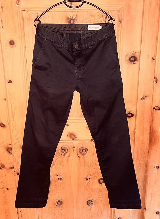 Pantaloni: Chino Hose Volcom Gr. 30 Schwarz – Usato da Kandergrund venduto da FlorianHari