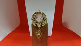 Brosche Kamee Design antik goldfarben mit Schmucksteinen
