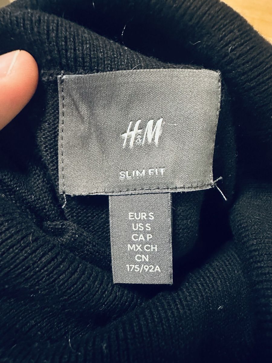 H&M Maglioni & Felpe: H&M Rollkragenpullover, Schwarz – Usato da Weinfelden venduto da jos_nl7m 1