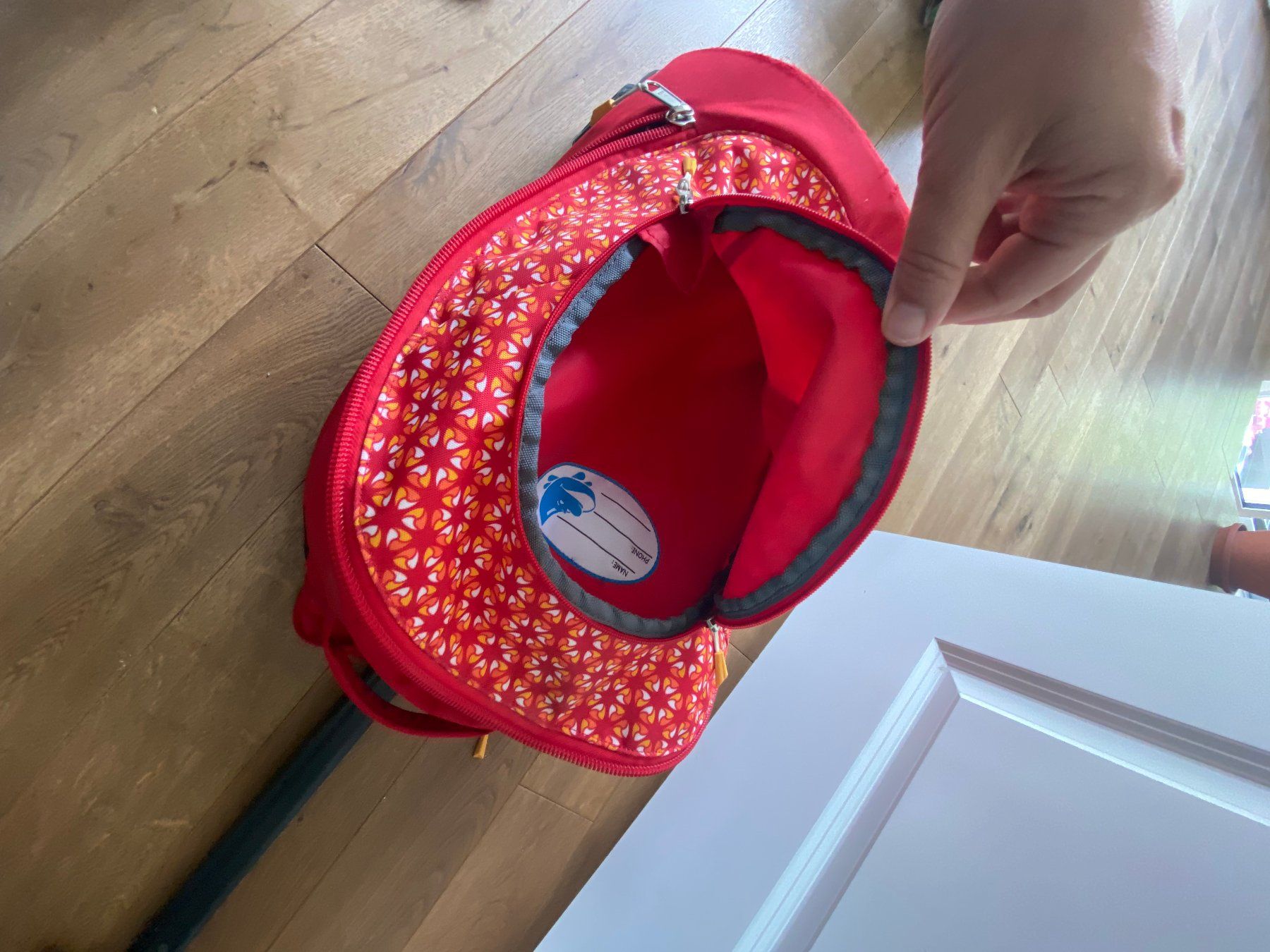 Valigie: Kinderrollkoffer mit Necessaire – Usato da Windisch venduto da Salat8 1