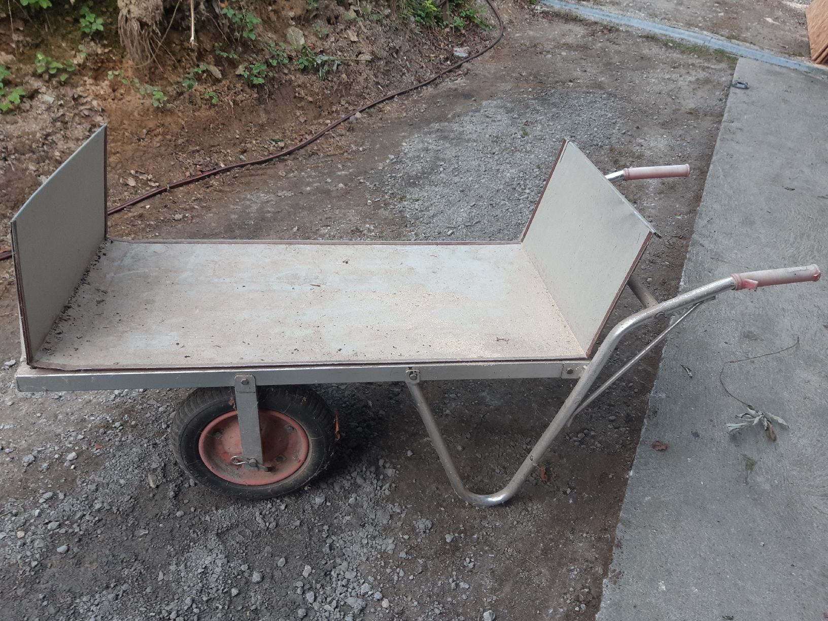 Carriole: Schubkarren , Garette – Usato da Ramersberg venduto da Subski300 1