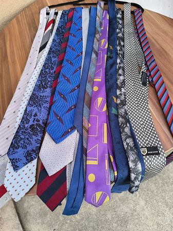 Diverse Kravatten  
