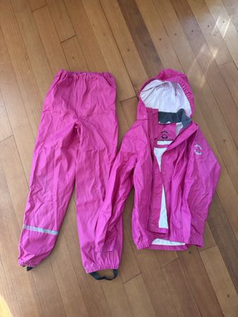 Regenset Mikk-Line pink Grösse 146 guter Zustand