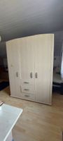 Kleiderschrank