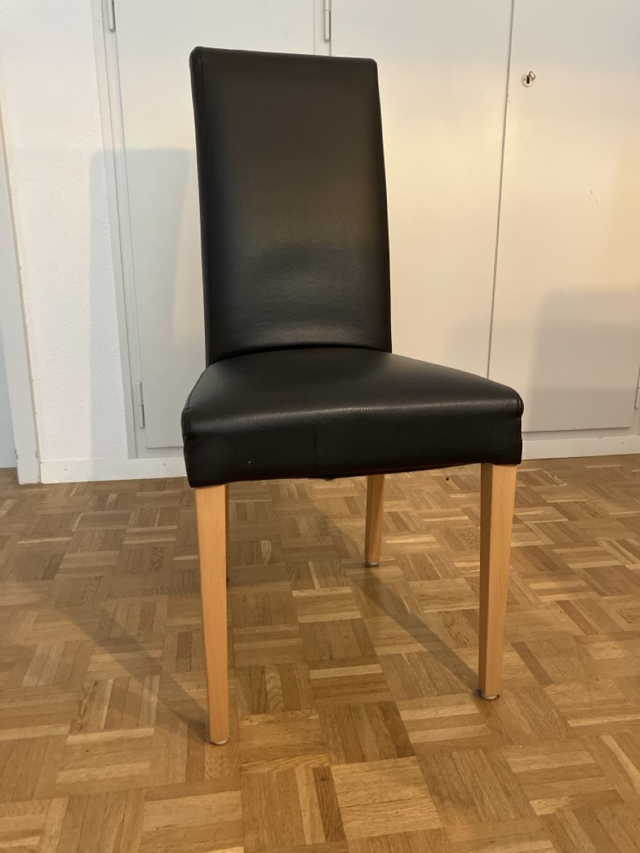 Chaises: 4 Esszimmer-Stühle mit Kunstlederbezug – D'occasion à Liebefeld par Raidolon 2