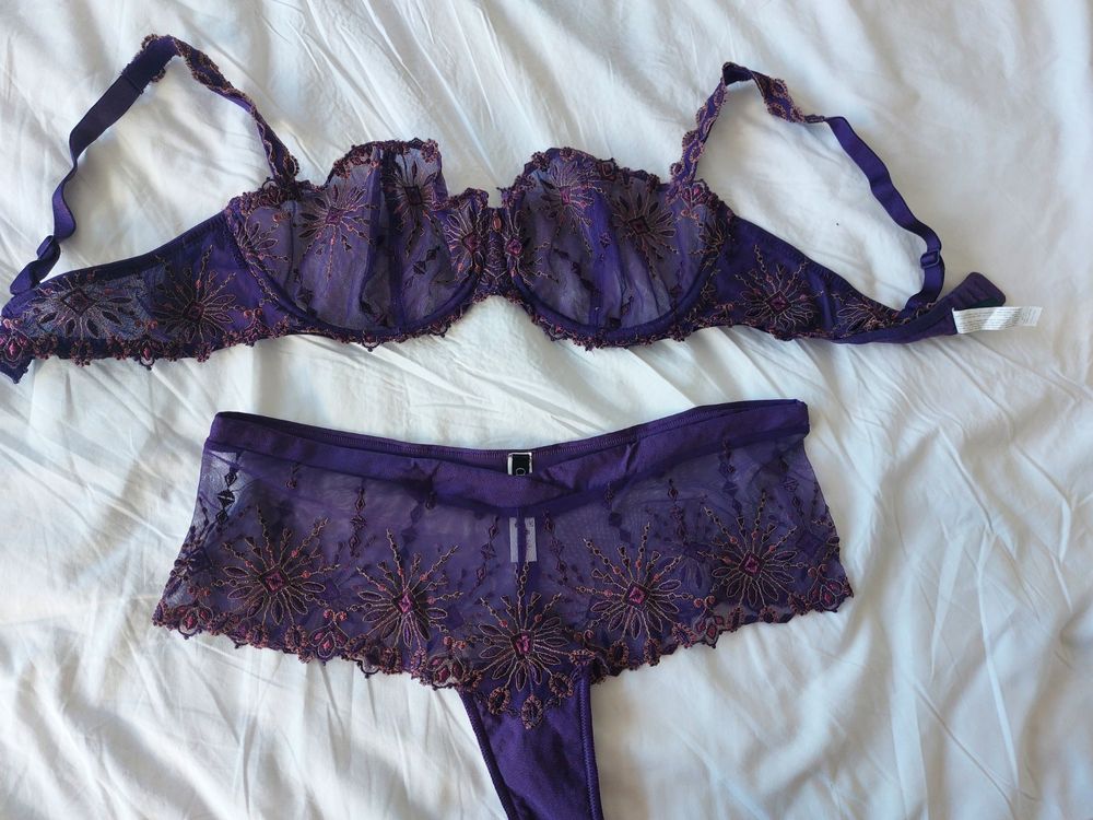 String Chantelle Caprice - Neuf Avec Étiquettes, Taille FR 42, Couleur Marron Rose