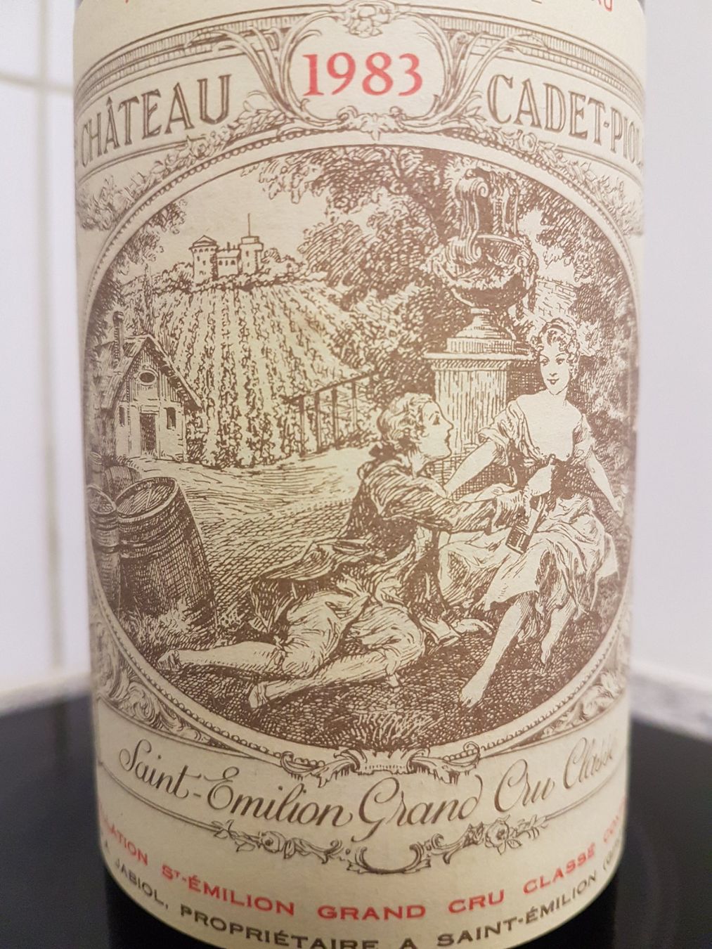 Vino: Chateau Cadet - Piola 1983 – Nuovo (secondo la descrizione) da Grenchen venduto da poggione 3