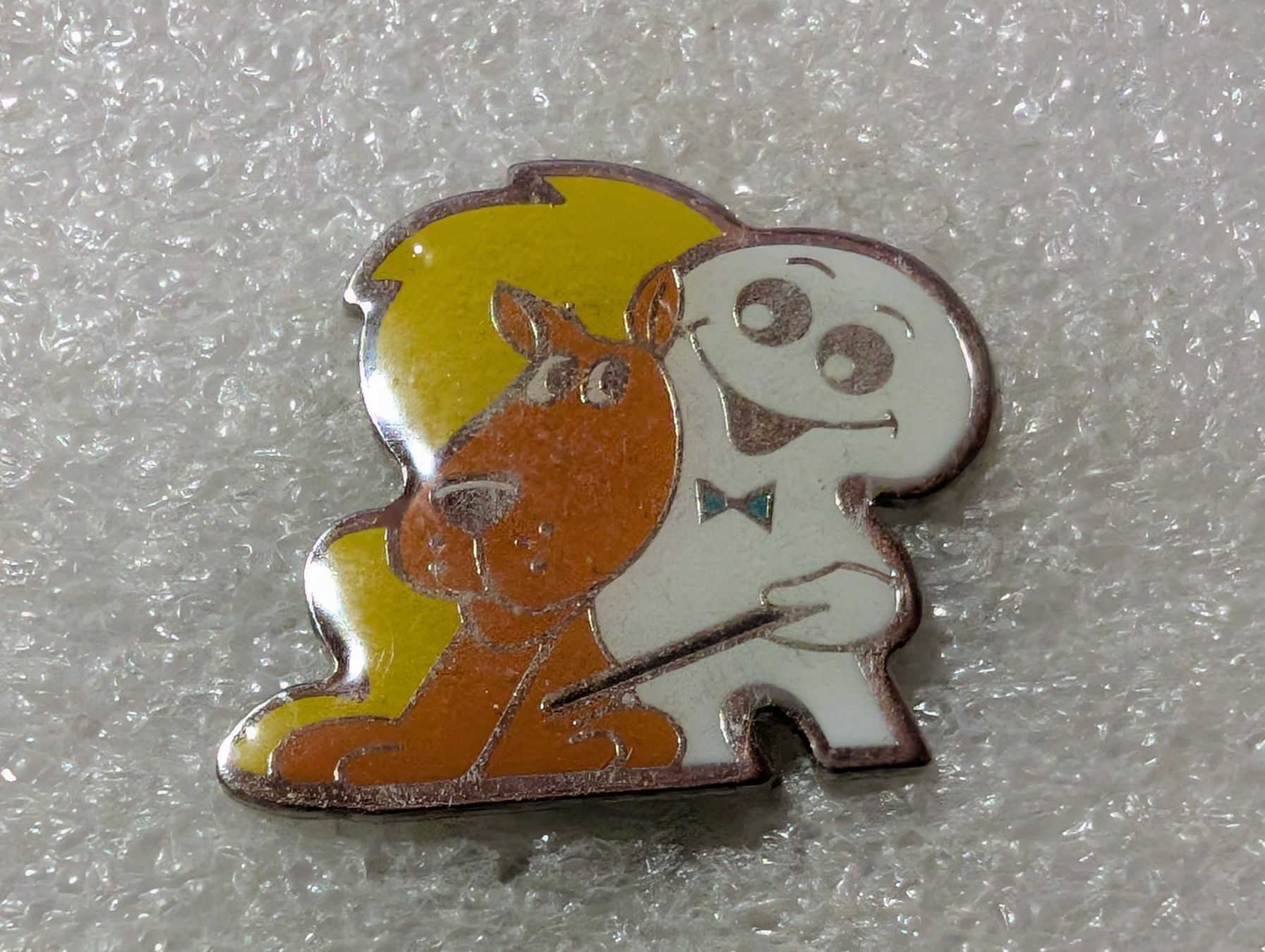 Placchette & Badge: Ansteckpin 103: Maga Bio – Usato da Oppligen venduto da Pin-Fall-Shop