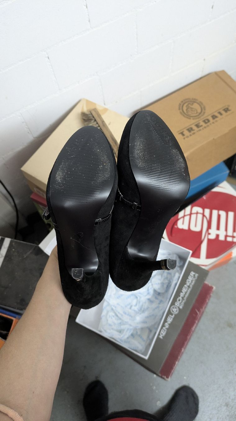 Scarpe da donna: schwarze hohe Schuhe – Usato da Morgarten venduto da rra_jvw7 2