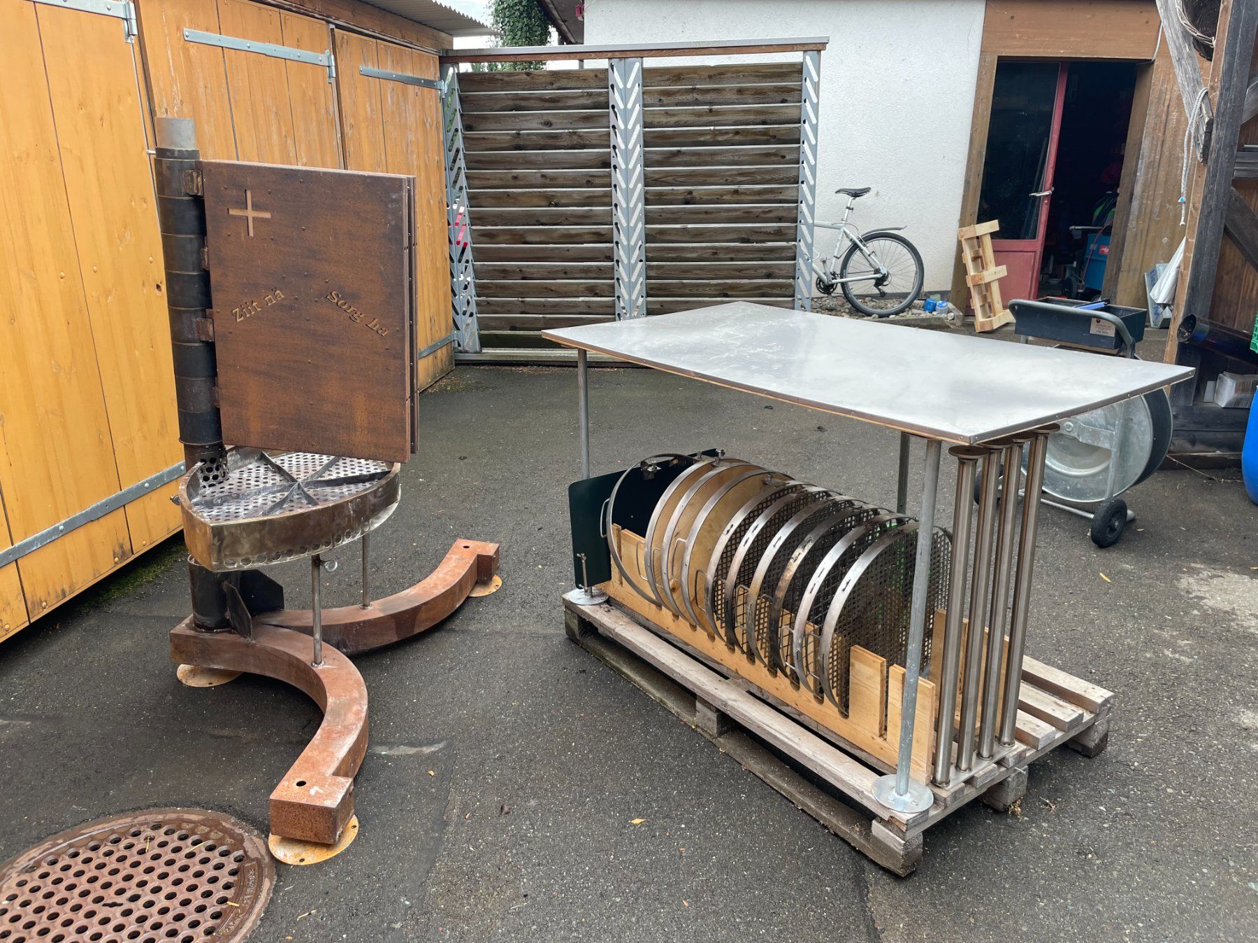 Griglie: Holz- Kohlegrill Unikat – Usato da Egg venduto da amoreamore 2