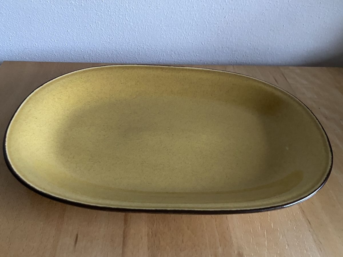 Rössler Piatti di portata: Rössler Platte senfgelb Grösse 28 – Usato da Schwarzenburg venduto da Michellu 2