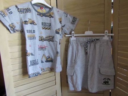 Gr. 140, 2-Teiler, Baumaschinen/Traktor, Shorts/T-Shirt