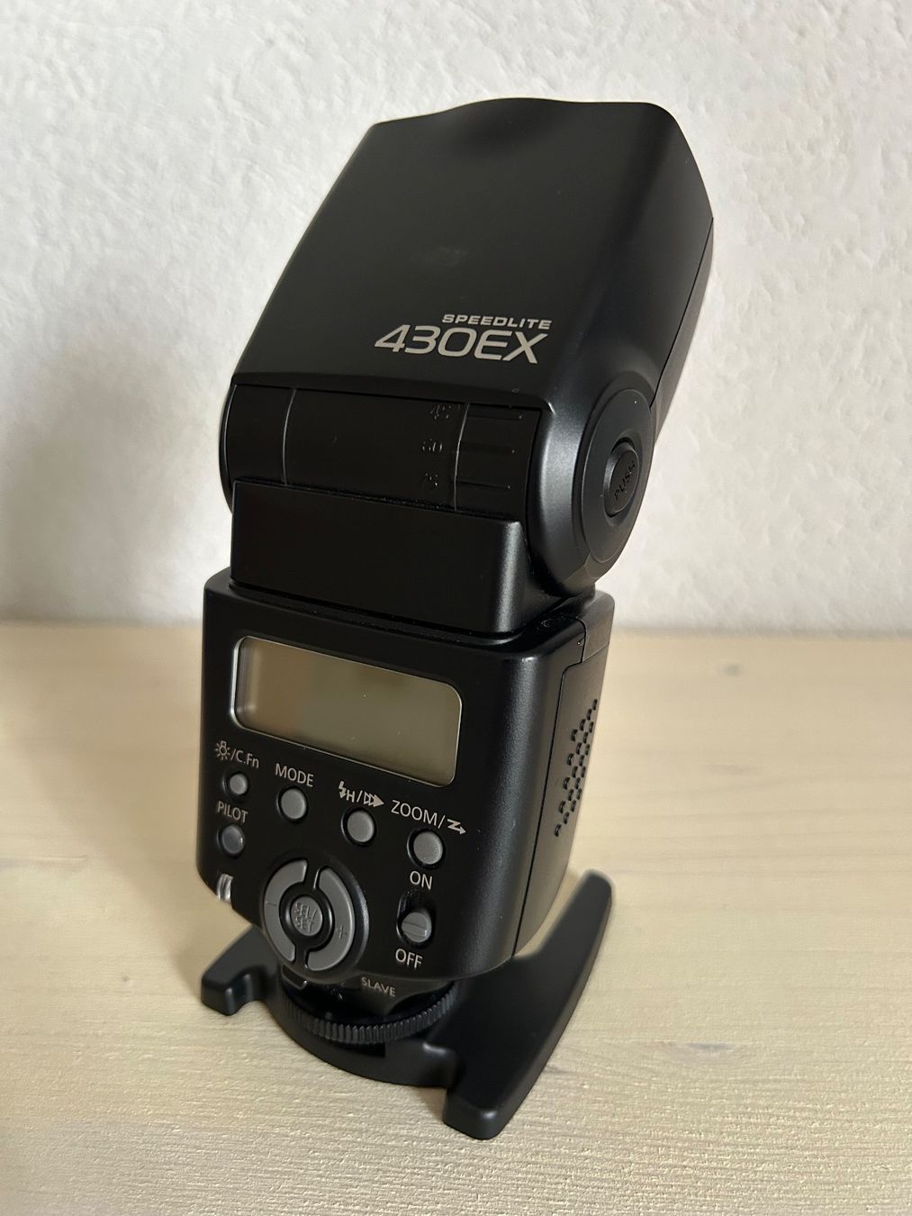 Canon Appareil photo: Canon EOS 6D Mark II - Boîtier nu + flash Speedlite 430EX – D'occasion à Courtételle par djbuffalo 4