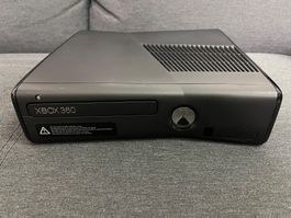 Xbox 360 S 250 GB Konsole ohne Zubehör, voll funktionsfähig