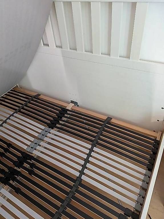 Letti: IKEA bed frame and mattress – Usato da Zürich venduto da fri_pc5l 1