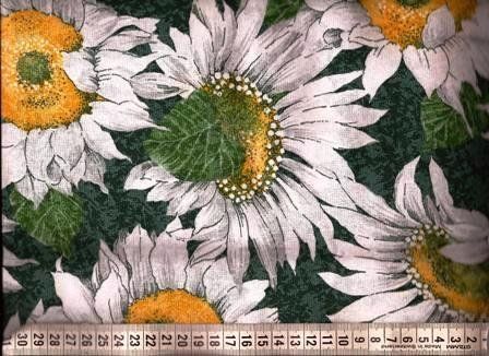 Tessuti: Baumwollstoff  50 x 160 cm grosse Blumen – Nuovo (secondo la descrizione) da Basel venduto da Happybaer 1