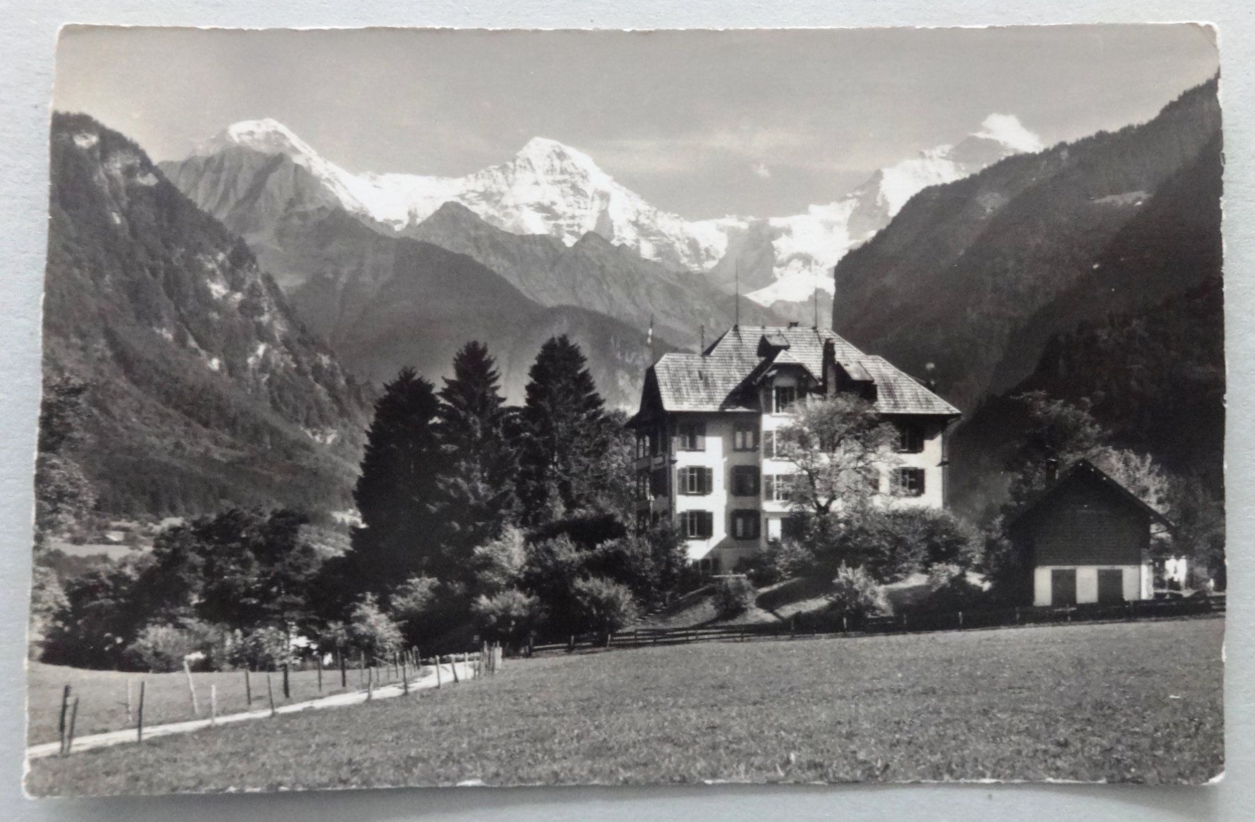 Cartoline postali: Hotel "Bärghuus", Wilderswil – Usato da Fétigny venduto da Billy2miny