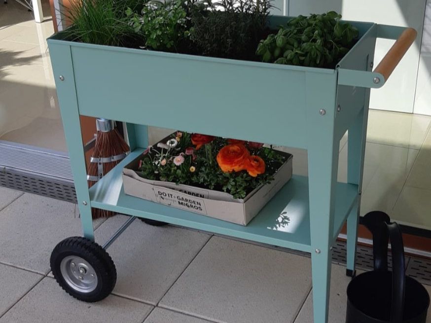 Vasi per fiori: Herstera Hochbeet Urban – Usato da Langenthal venduto da Josefiiina