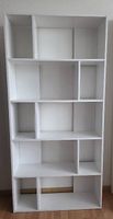 Bücherregal