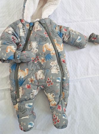 Baby Schneeanzug mit Tiermotiv Grösse 62, guter Zustand