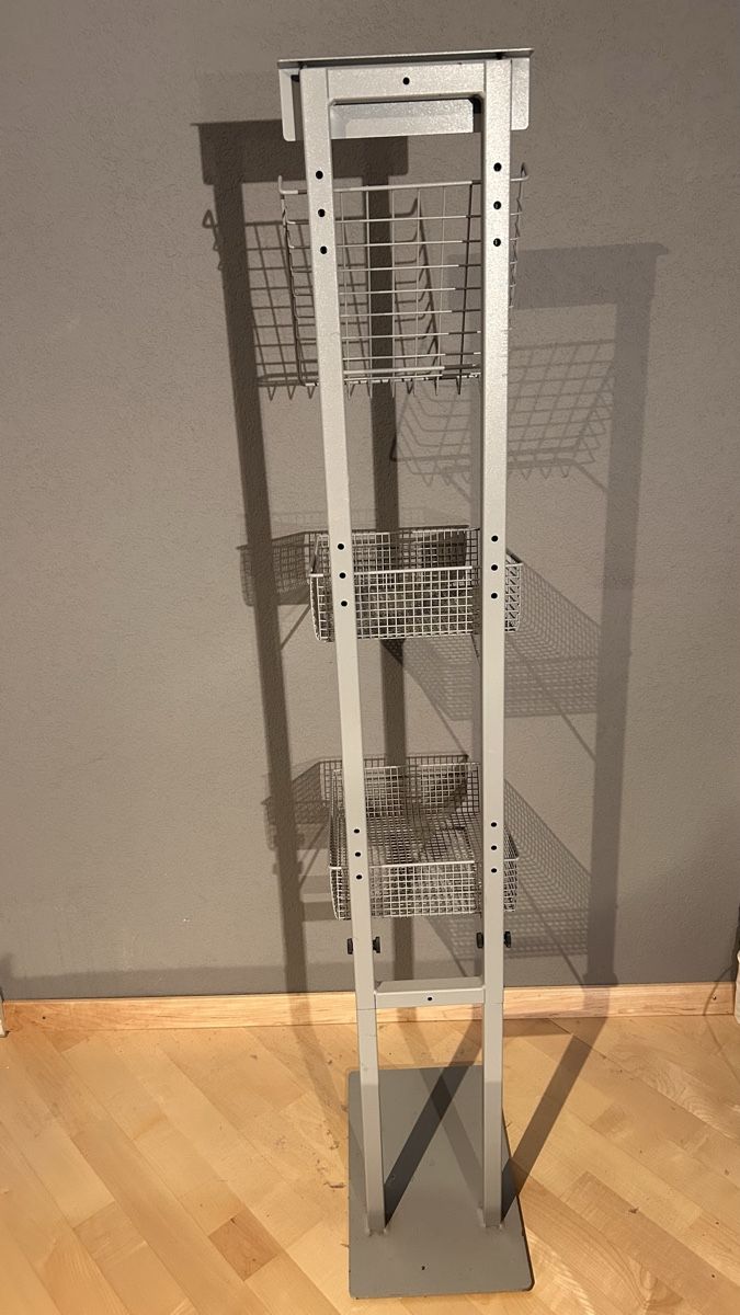 Sonstige Dekorationen & Accessoires: Metallständer ex PTT – Gebraucht aus Walkringen von Flyover 2