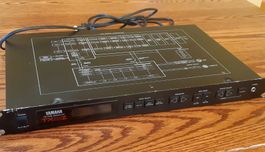 Yamaha TX81Z FM-Synthesizer 80s Rack-Synth inkl. Lately Bass
