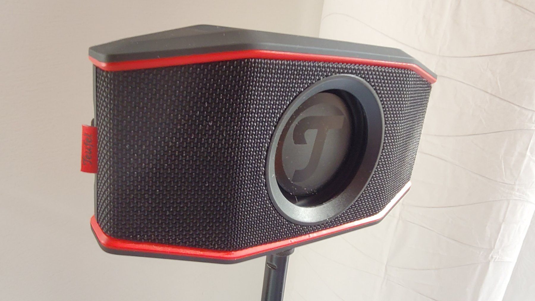 Teufel Casse acustiche: ** TEUFEL ROCKSTER GO Bluetooth Stereo Speaker neuwertig ** – Usato da St. Margrethen SG venduto da Relsi53 1
