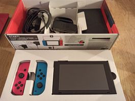 Nintendo Switch Grau inkl. Dock & OVP usw. - TOP - NSW V2