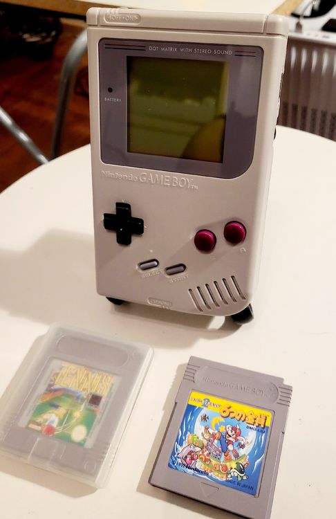 Original Gameboy inkl 2 games (Gebraucht) in Zürich für CHF 99 – mit ...