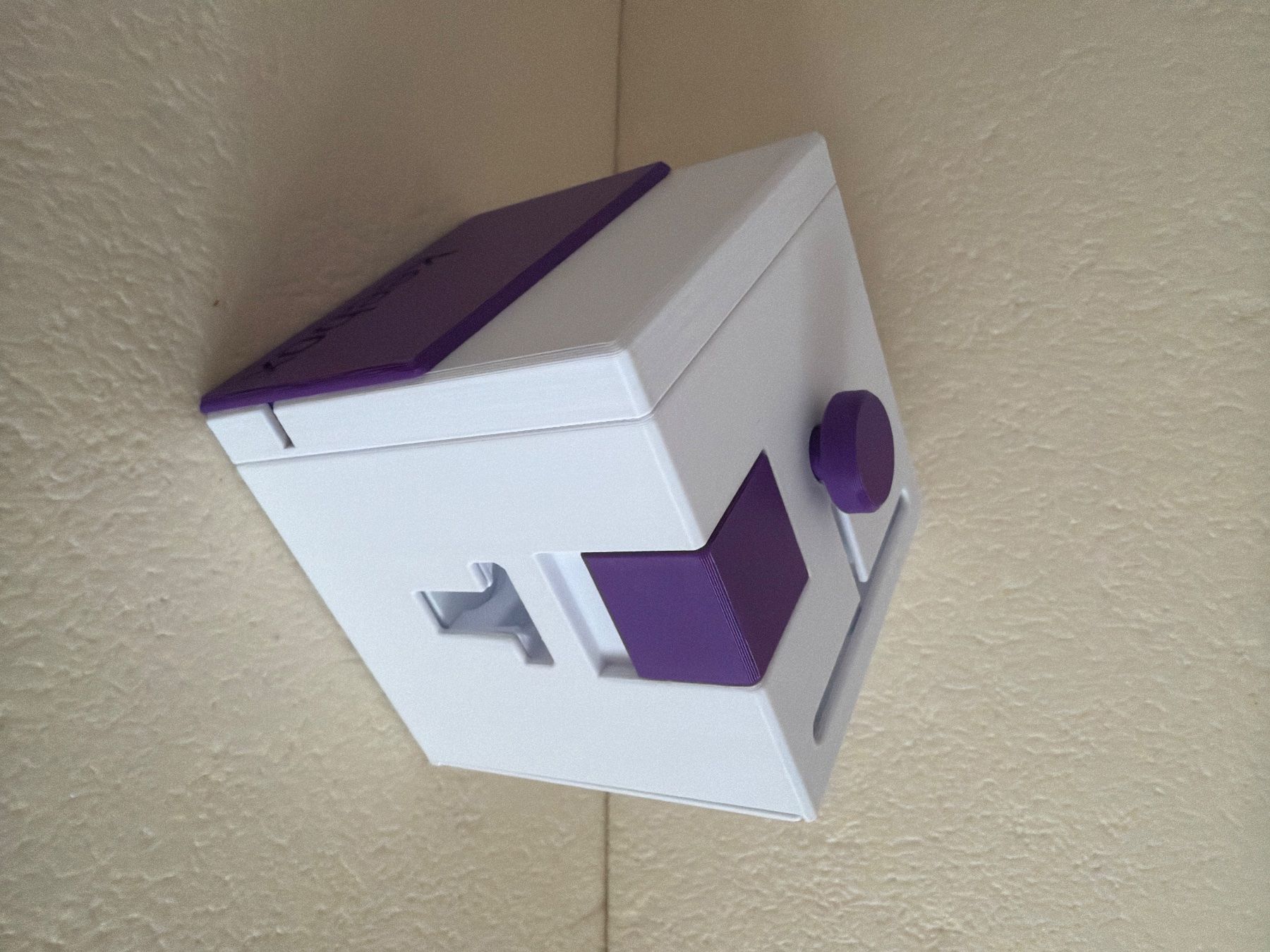 Giochi: Keebox purple comme neuf – Usato da Burgdorf venduto da kar_m6tw 1