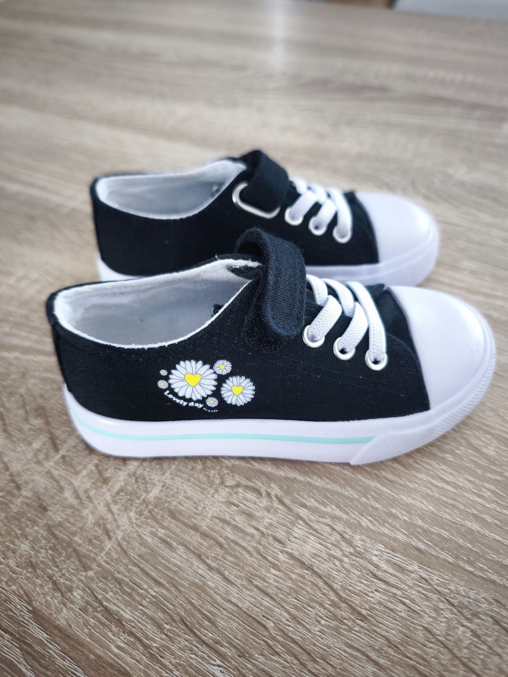Scarpe per ragazze: 2x Kinderschuhe Sneaker 25 – Nuovo (secondo la descrizione) da Studen BE venduto da Dianatorres 9