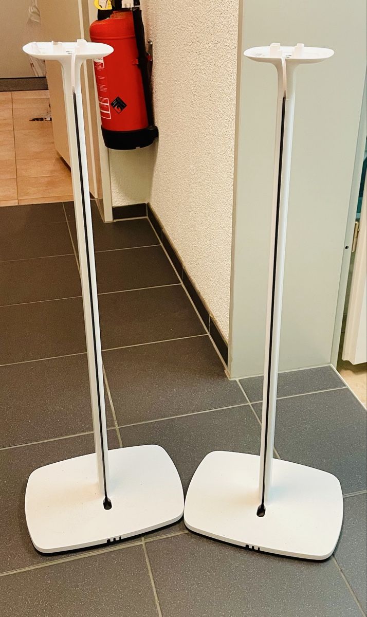 Sonos Lautsprecher: Flexson Standfuss Sonos One Weiss 1 Paar – Gebraucht aus Steffisburg von Belli80
