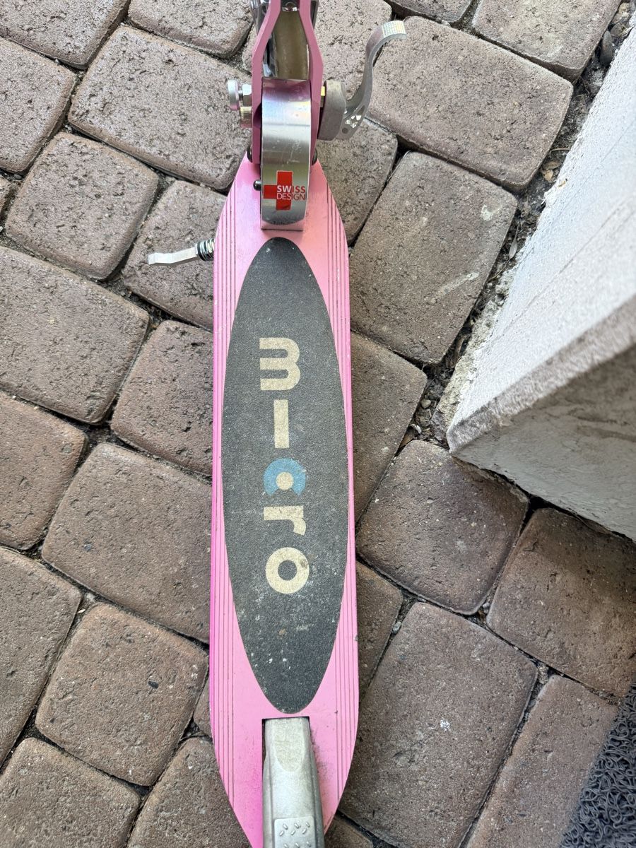 Micro Veicoli per bambini: Micro Scooter rosa gebraucht. – Usato da Bassersdorf venduto da DeBabsnhage 1