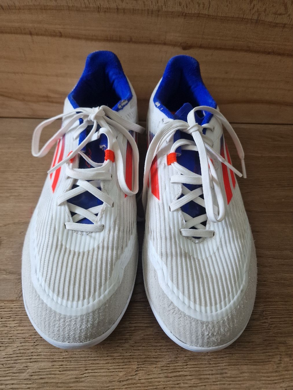 Adidas Scarpe da uomo: Adidas Hallenschuhe Gr. 40.5 Top! – Usato da Reichenburg venduto da Kiwi1403 1