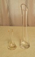 Vintage: 2 dickwandige Glasvasen oben mit schräger Öffnung
