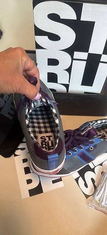 Scarpe da donna: Striipe.dk Damen Sneaker Gr. 38 NEU in OVP  – Usato da Heerbrugg venduto da Miss_Manzulli 3