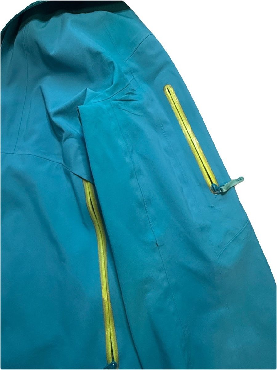 Arcteryx Giacche: Arcteryx Hardshell Skijacke – Usato da Zürich venduto da tae_6828 2