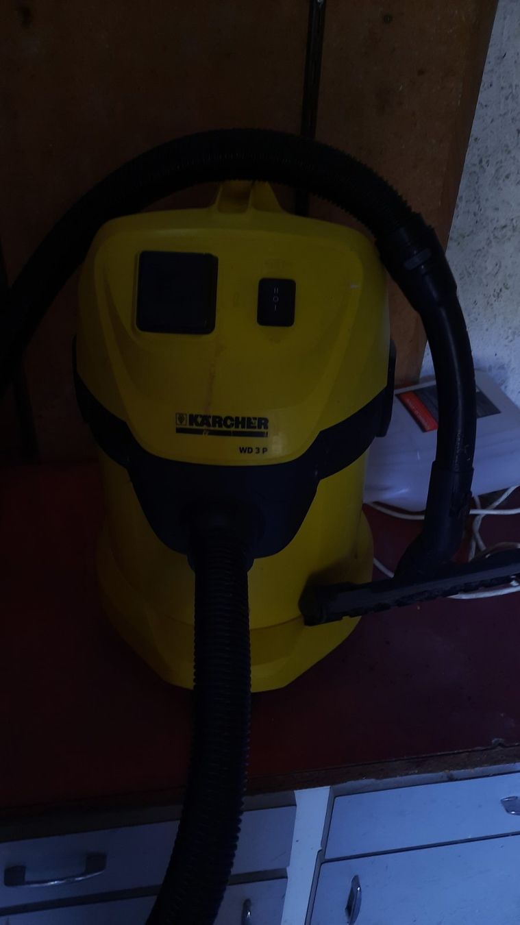 Kärcher Aspirapolveri & Accessori: Kärcher Staubsauger WD 3 P – Difettoso da Baden venduto da Boroda 1