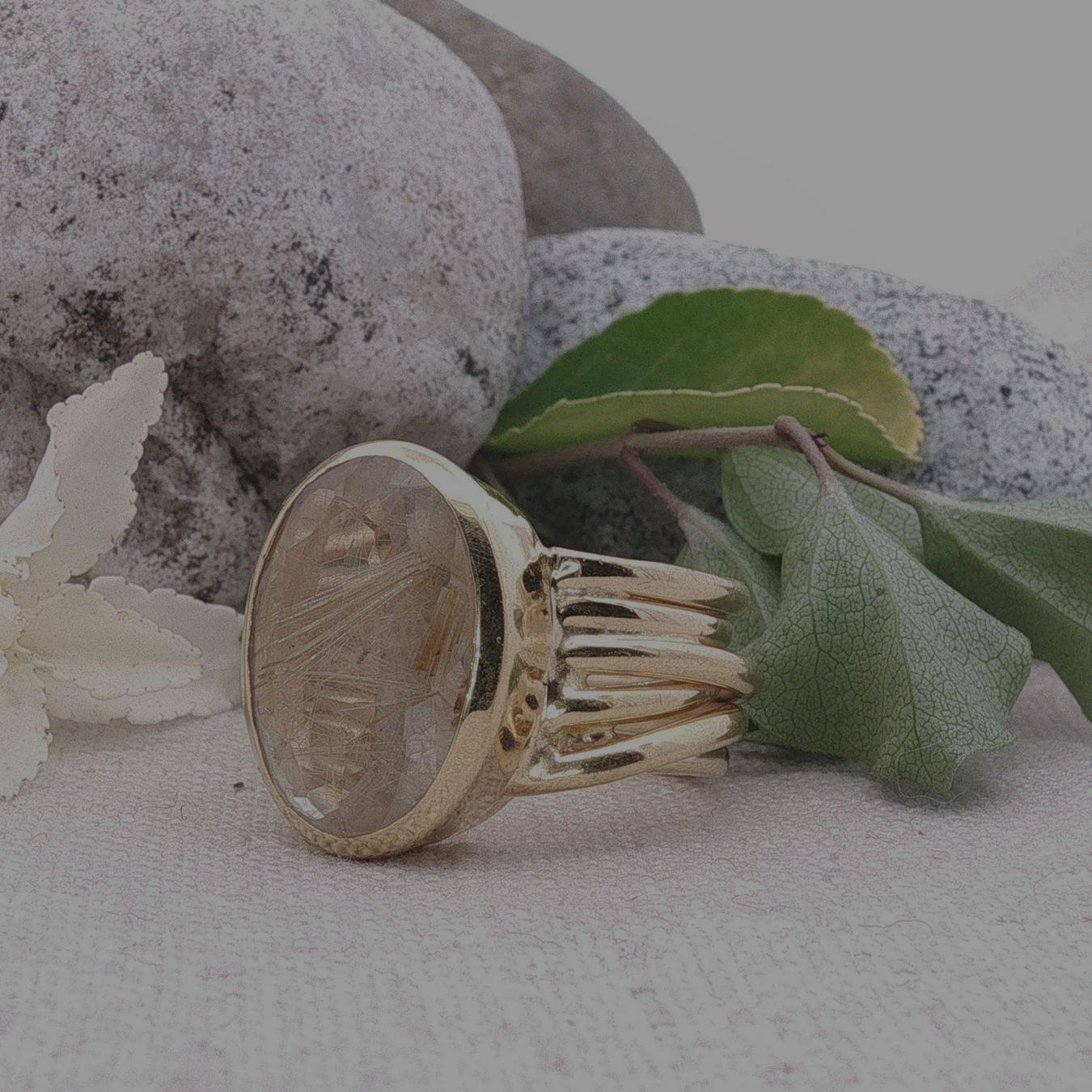 Olga Ribler Anelli: Ring 925 Sterling Silber mit Rutilquarz Grösse 56 – Nuovo (secondo la descrizione) da Luzern venduto da Schmuckoutlet 6