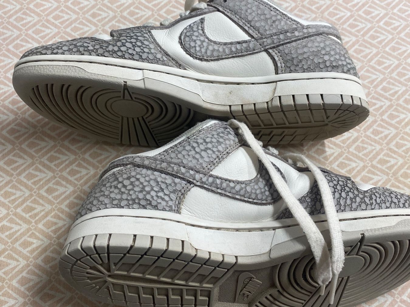 Nike Herrenschuhe: Nike Dunk Low Grey Python gr 40 – Gebraucht aus steinen von  2