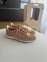 Nike Sneaker