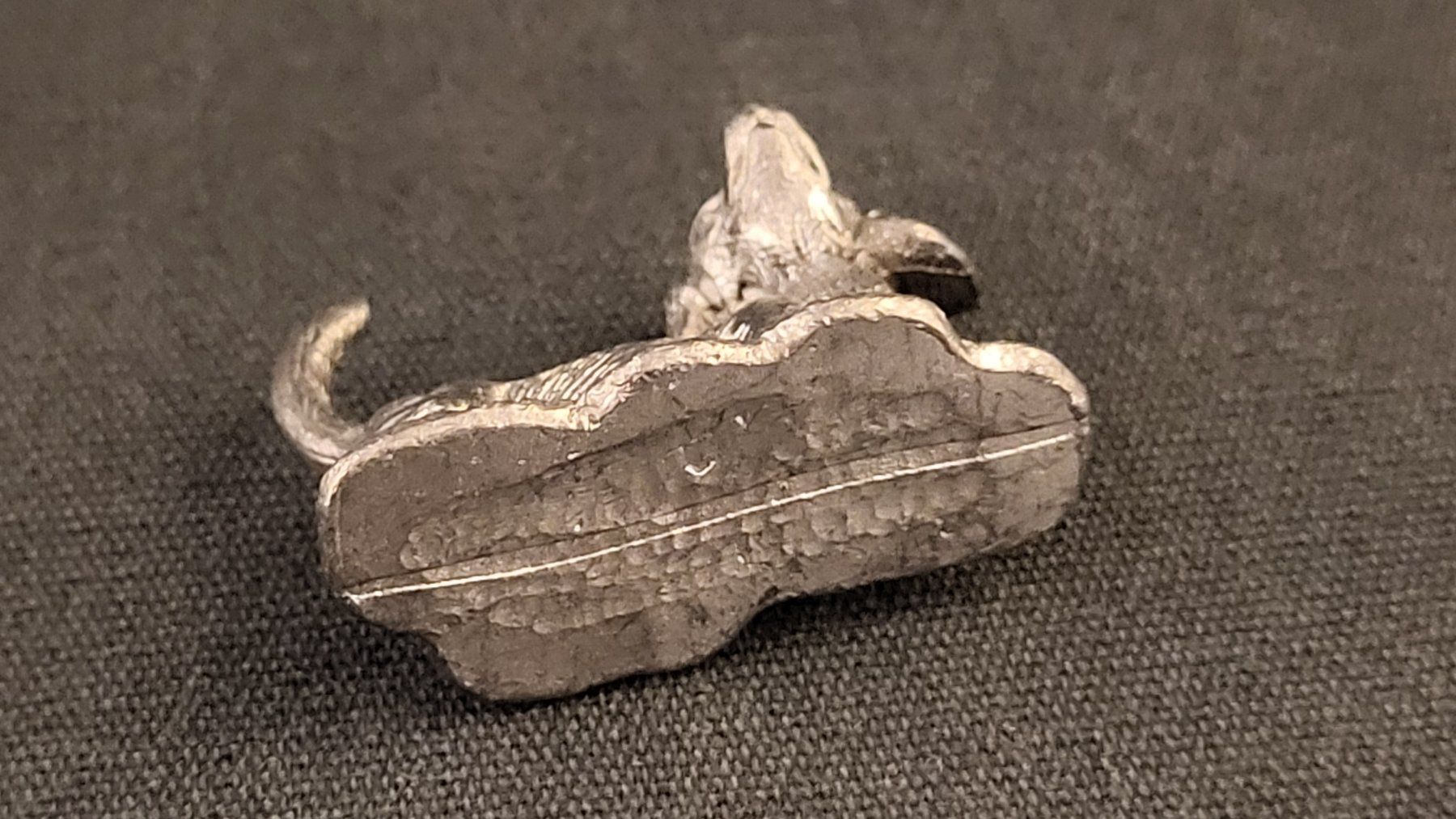 Statuette: Kleiner Metall-Dackel "VII" – Usato da Basel venduto da spinne02 7