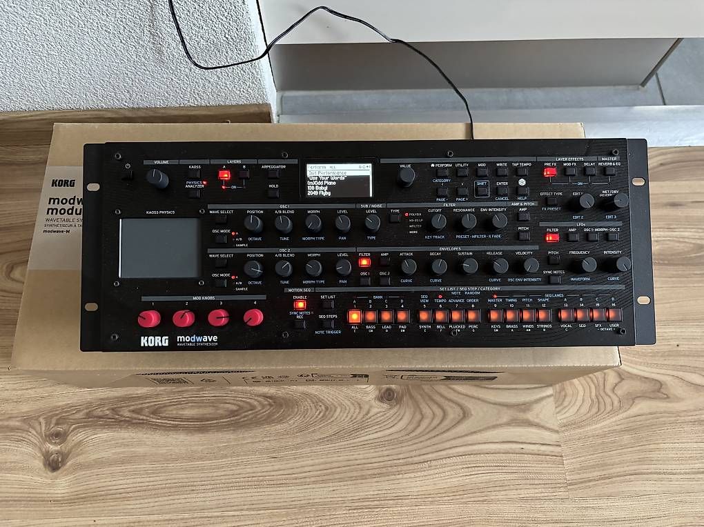 Korg Strumenti musicali: Korg modwave module – Usato da Zürich venduto da Bertrand89