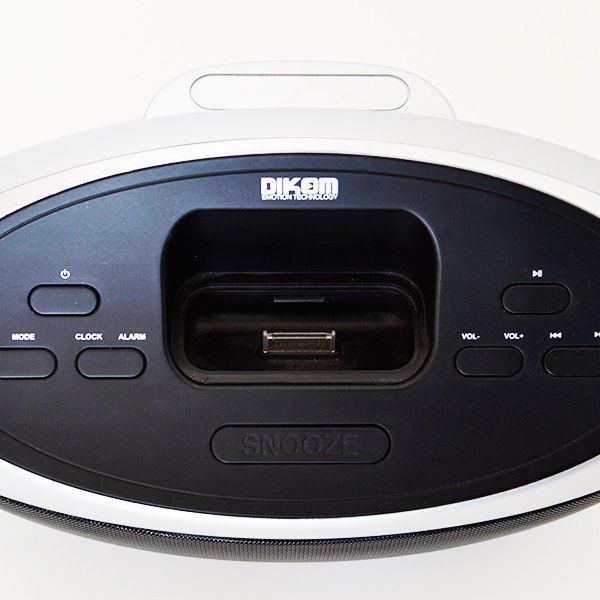 Docking station: DIKOM Docking Egg: Radio Wecker iPod/iPhone-Docking-Station – Usato da Luzern venduto da blaumaus 2