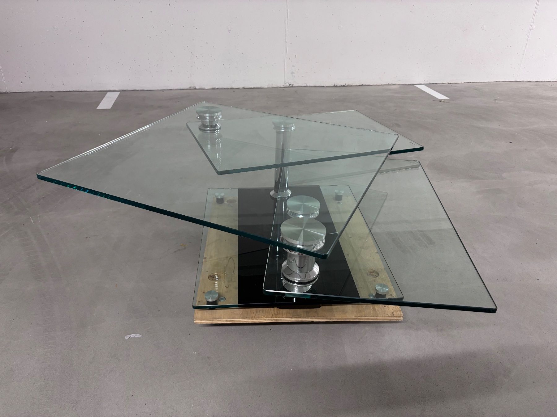 Tables: Beistellmöbel / Salontischli – D'occasion à Seon par ganbay 1