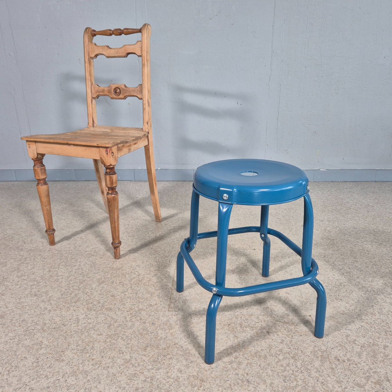 Ikea Sgabelli: IKEA Räskog Hocker Industriedesign Stool Metall Höcker – Usato da Nottwil venduto da Wondewa-Shop 2