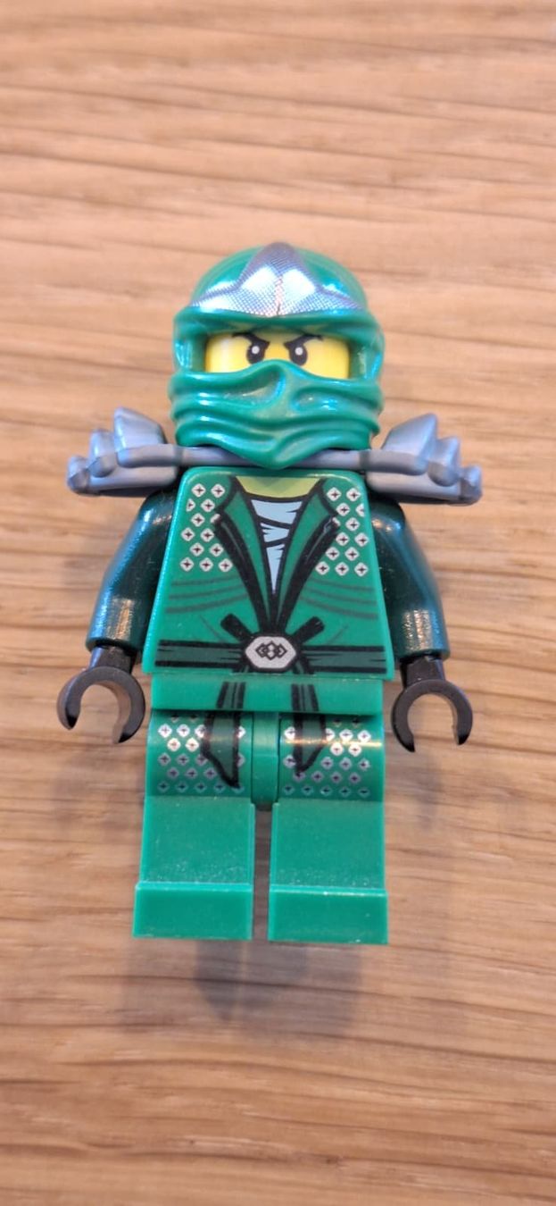 Lego Giocattoli: Lego Ninjago Lloyd ZX – Usato da Egnach venduto da sea_2zvc
