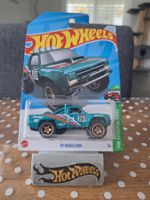 Hot Wheels HW Reverse Rake 2024 87 Dodge D100 1/5 L Grün